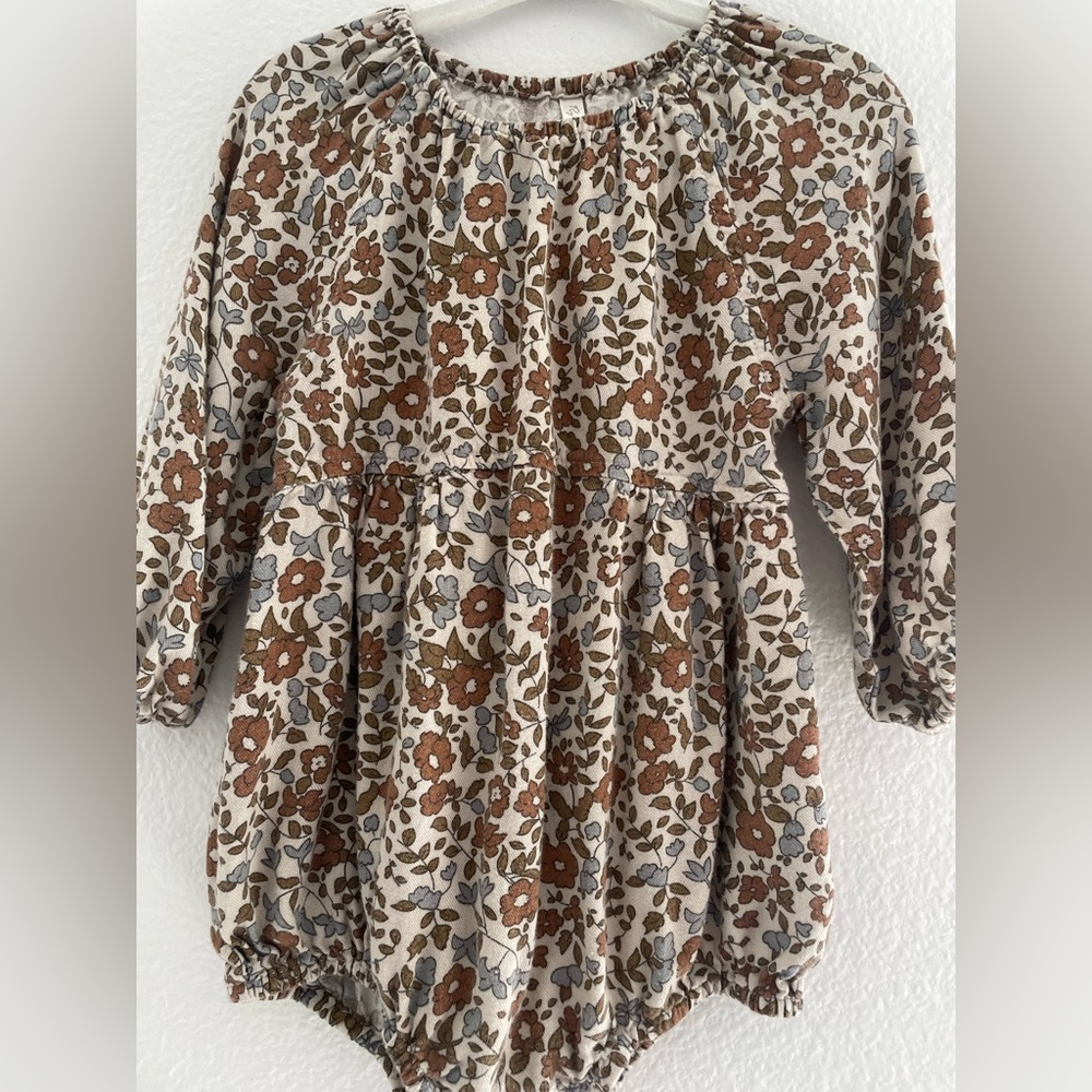 Rylee + Cru Romper - Picture 2 of 2